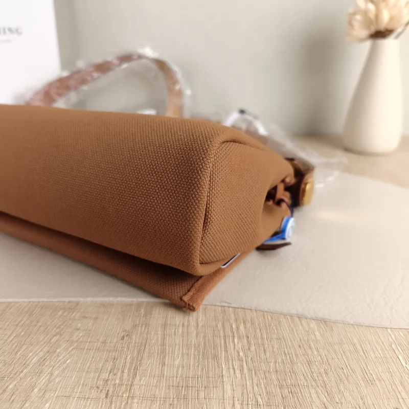 Hermès Crossbody Bag Herbag Zip 20 37 Brown Calfskin，Canvas Mini 20.5 × 7 × 16.5 cm G — detail view 4 of 11