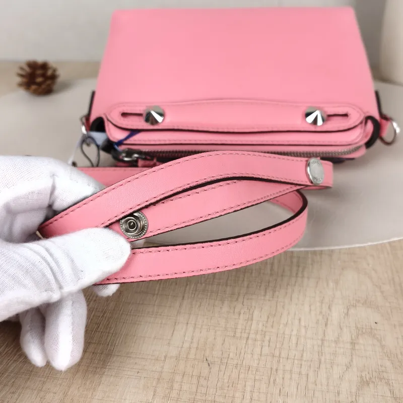 FENDI Crossbody Bagby the way Pink Calfskinmini20 × 9 × 12 cm — detail view 11 of 12