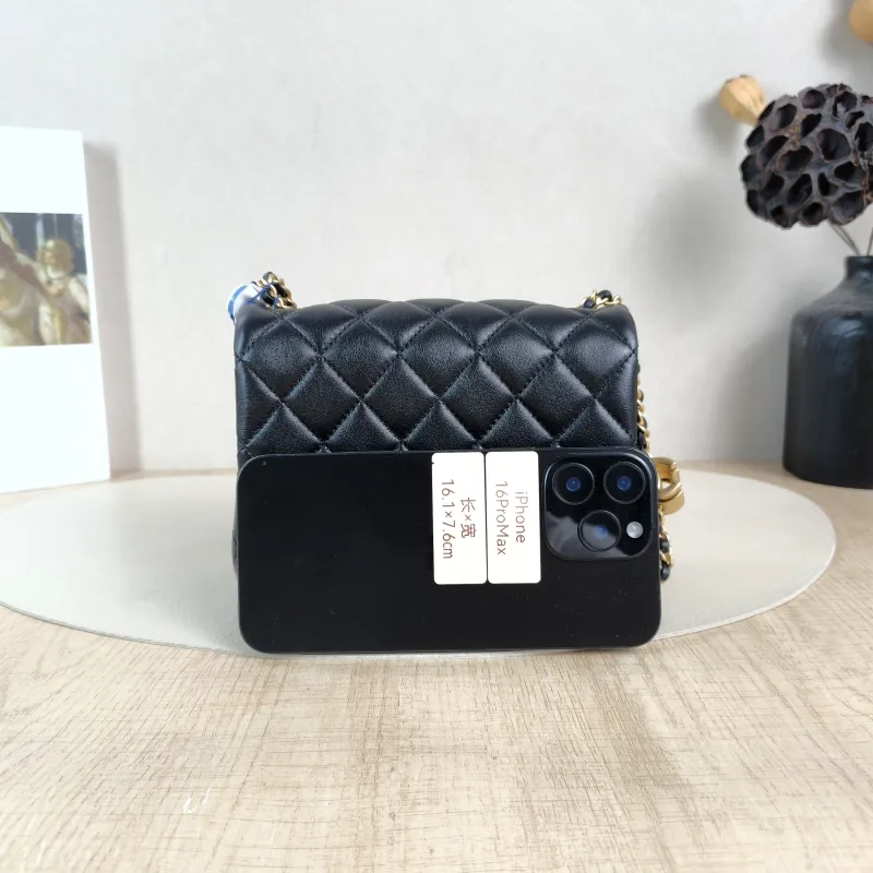 Chanel Crossbody Bag c Black Lambskin Mini 17 × 8 × 13.5 cm — cover view 3 of 5