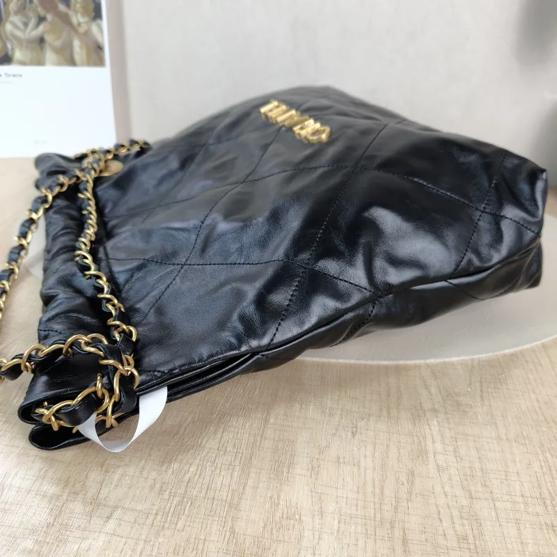 Chanel Shoulder Bag 22Bag Black CC alfskin Small 35 × 7 × 37 cm — detail view 5 of 12
