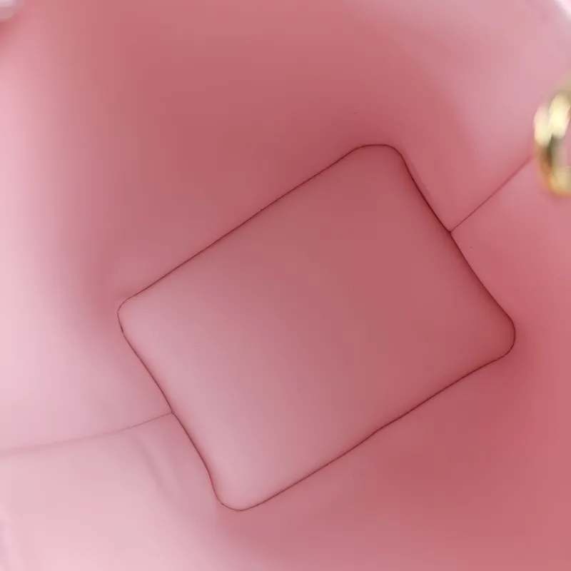 Louis Vuitton Top Handle Bag ALL IN BB Pink Calfskin BB 16 × 12 × 18 cm — detail view 3 of 12