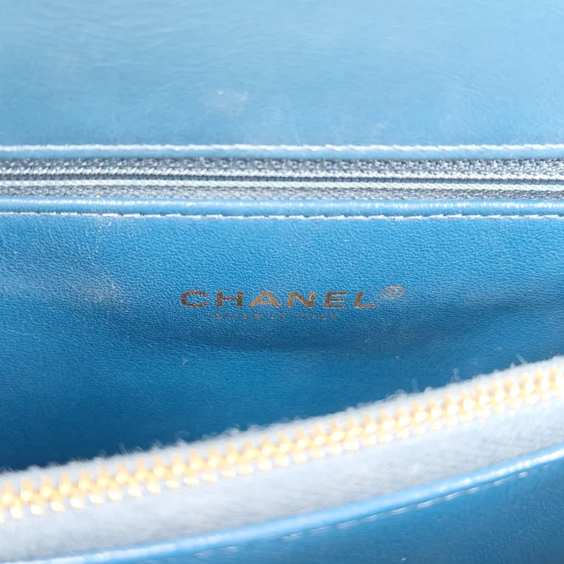 Chanel Top Handle Bag Coco Handle​ Blue V Calfskin Medium 29 × 12 × 18 cm 24 — detail view 14 of 15