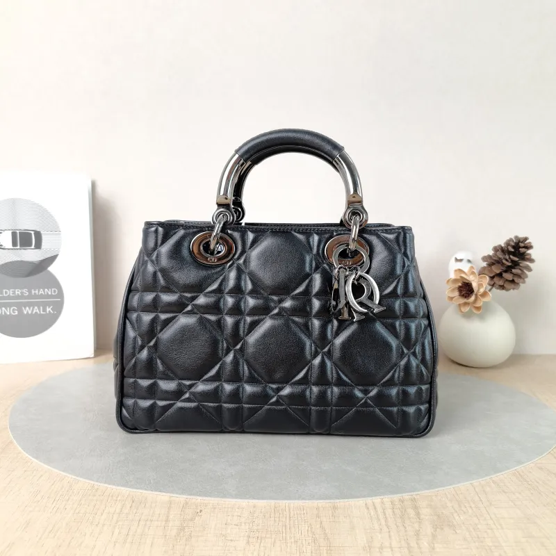 DIOR Top Handle Bag Lady 95.22 Black Calfskin Small25 × 10 × 16 cm