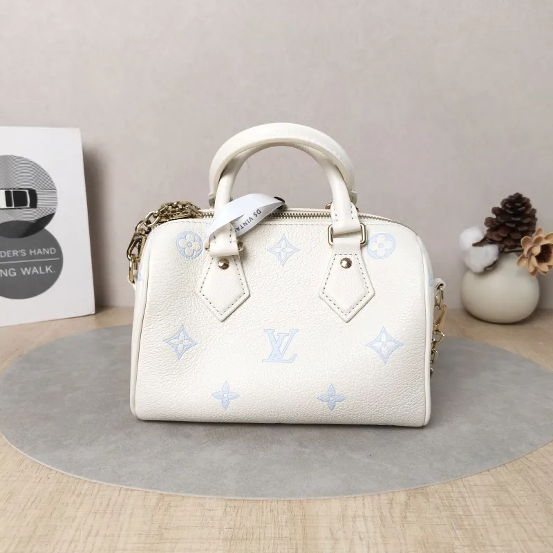 Louis Vuitton Crossbody Bag Speedy20 White · Blue Calfskin One Size20.5 × 12 × 13.5 cm — cover view 6 of 6