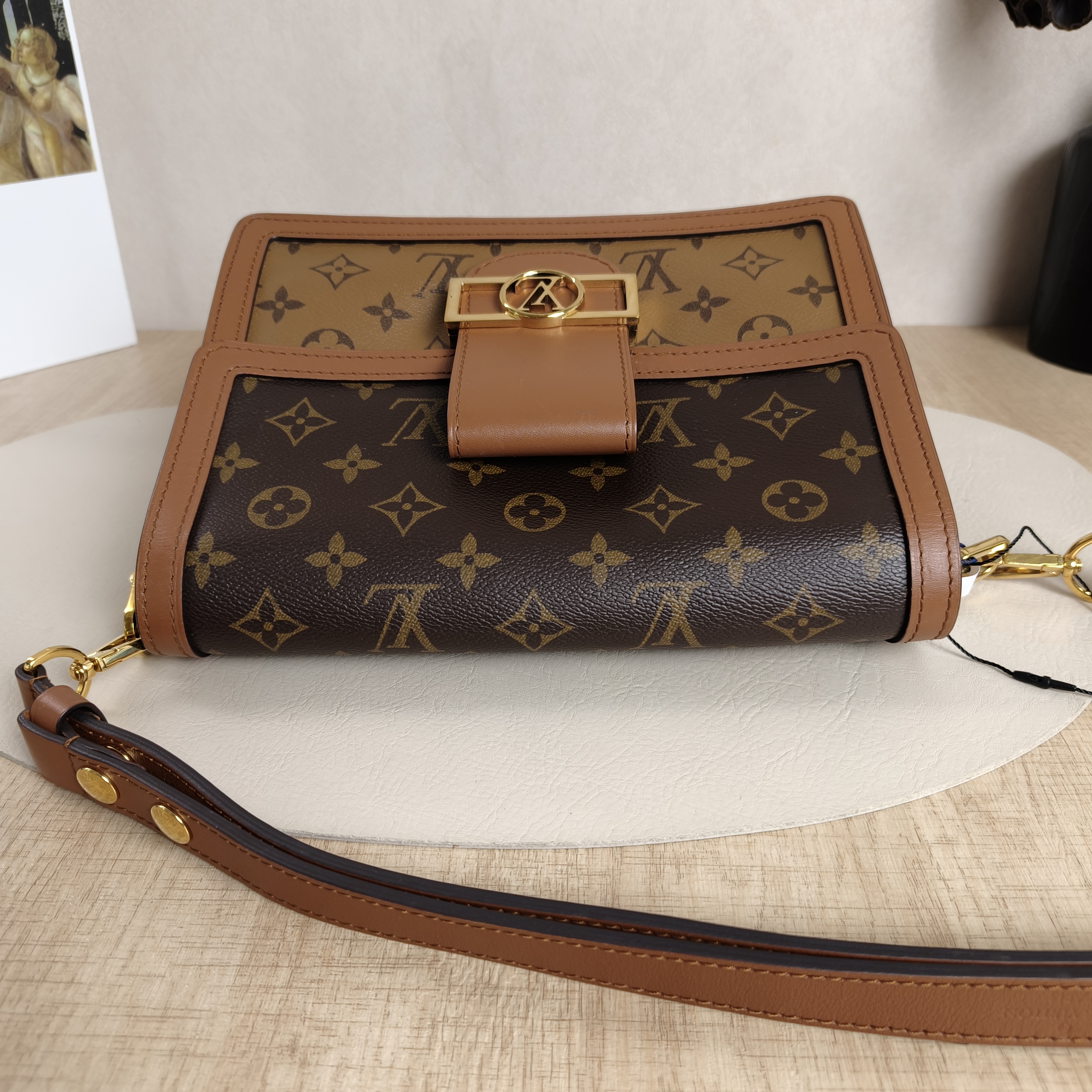 Louis Vuitton Crossbody Bag Dauphine Monogram PVC Medium25 × 10.5 × 17 cm — cover view 3 of 10