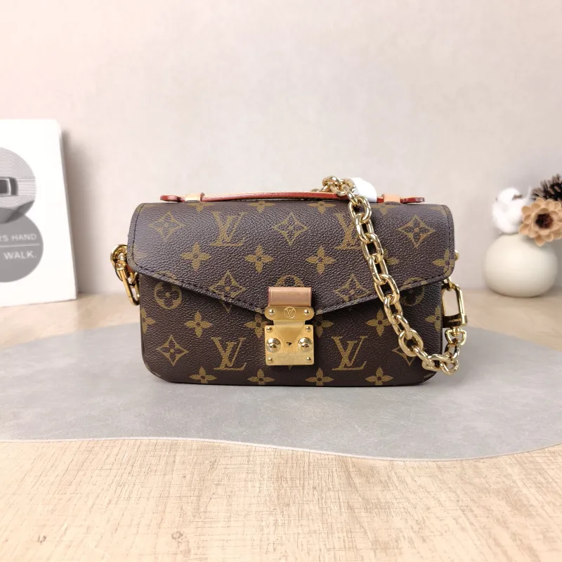 Louis Vuitton Crossbody Bag Monogram PVC Small 21.5 × 6 × 13.5 cm