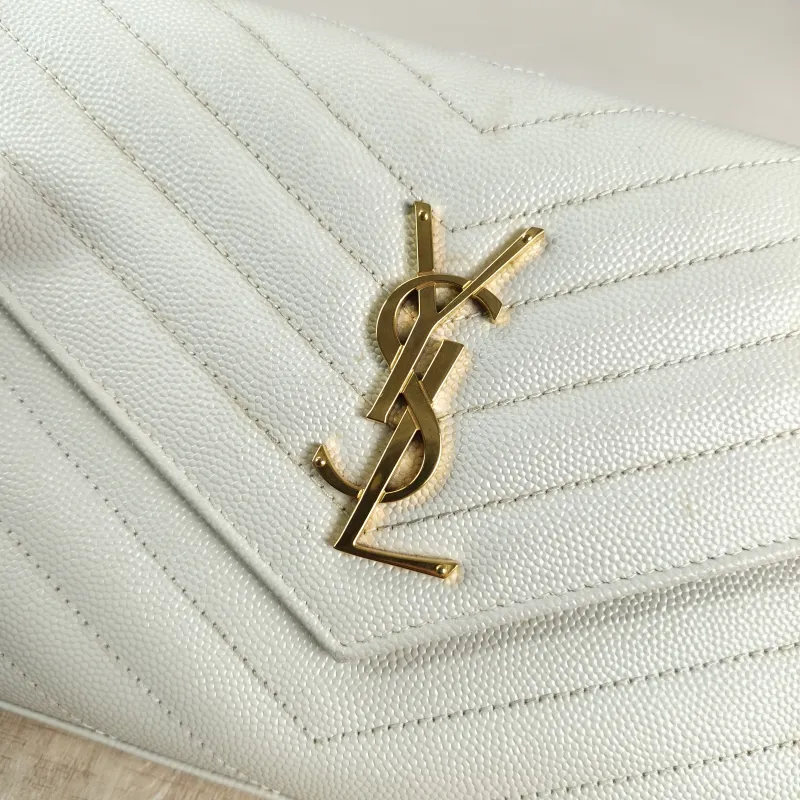 SAINT LAURENT Crossbody Bag CASSANDRE ENVELOPE White Calfskin 22.5 × 4 × 14 cm — detail view 7 of 13