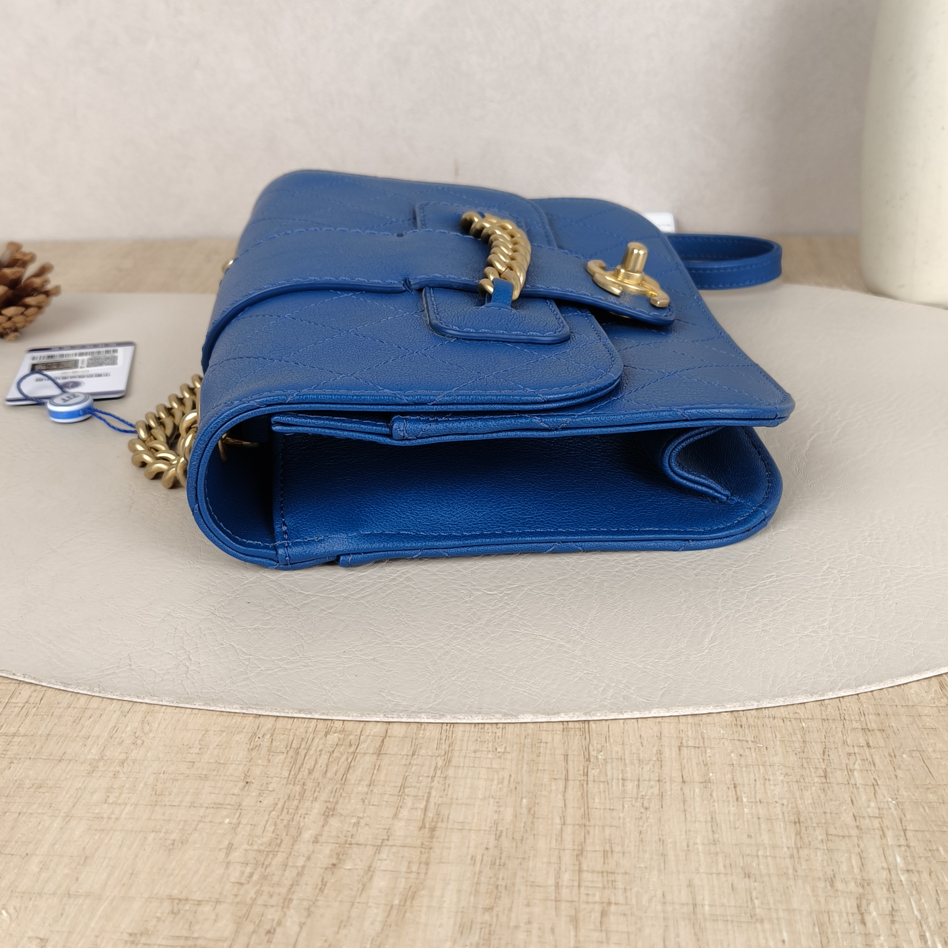 Chanel Crossbody Bagcf Collection Crossbody Bag Blue Calfskin One Size21 × 3.5 × 16 cm — cover view 7 of 8