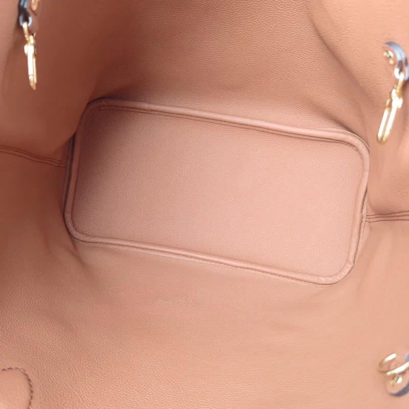 Louis Vuitton Shoulder Bag NEVERFULL INSIDE OUT PVC · Calfskin Medium 31 × 14 × 28 cm — detail view 1 of 11