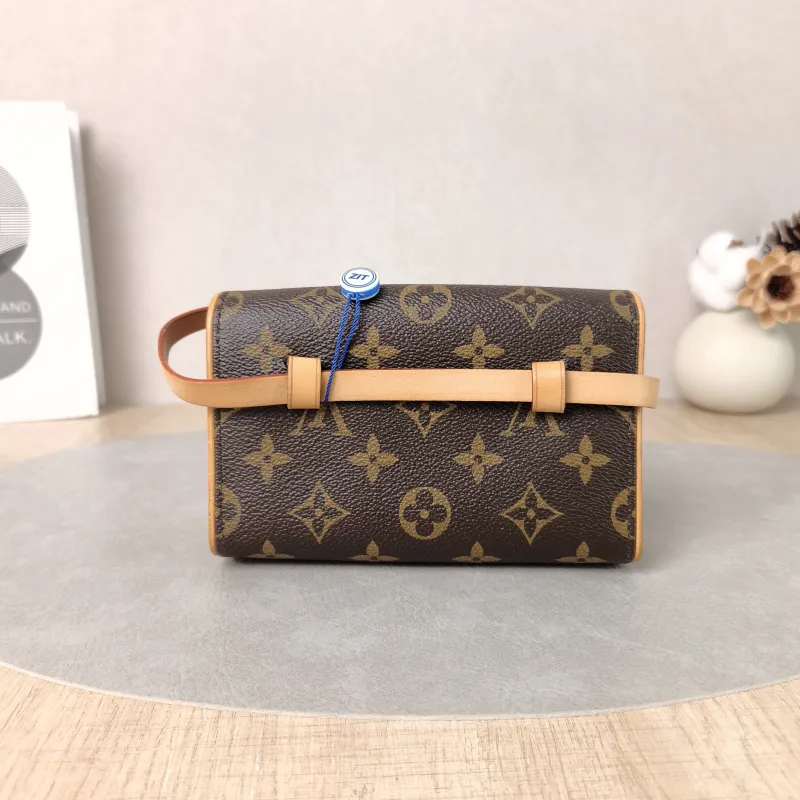 Louis Vuitton Shoulder Bag Shoulder Crossbody Bag Monogram PVC 16 × 4 × 10 cm — cover view 5 of 6