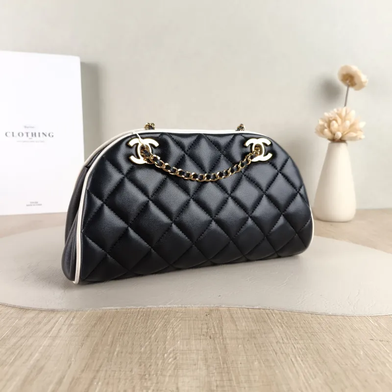 Chanel Crossbody Bag Bowling Bag Black Lambskin One Size 25 × 8 × 14 cm — cover view 3 of 6