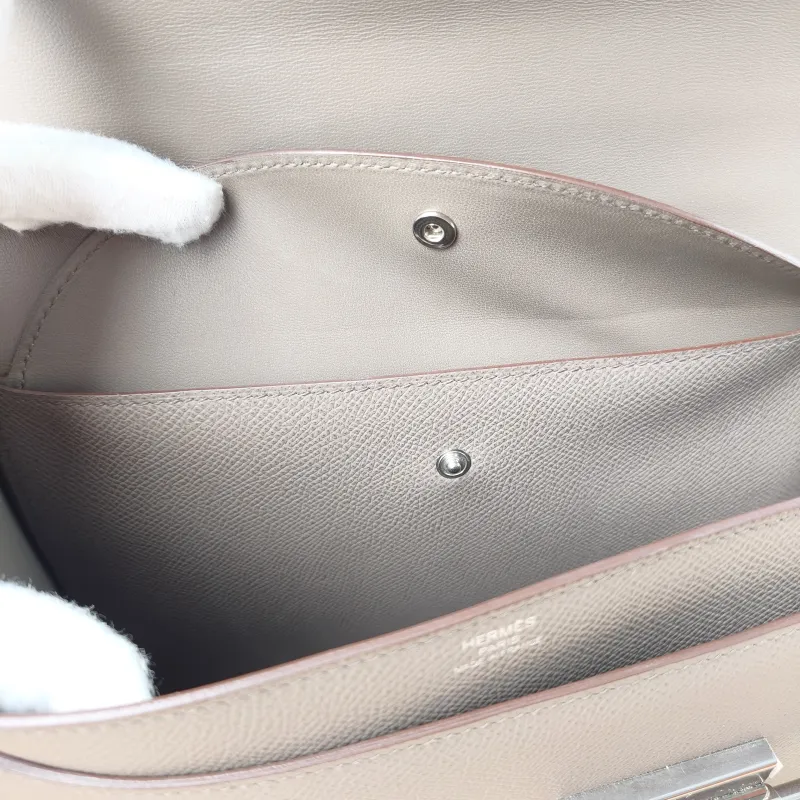 Hermès Crossbody Bag Verrou 23 Epsom Calfskin One Size 23 × 7 × 18 cm — detail view 12 of 13