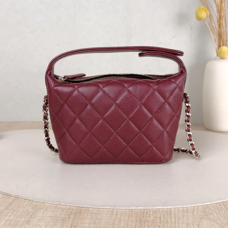Chanel Crossbody Bag Crossbody Bag Red Grained Calfskin One Size 16 × 6 × 12 cm — cover view 4 of 5