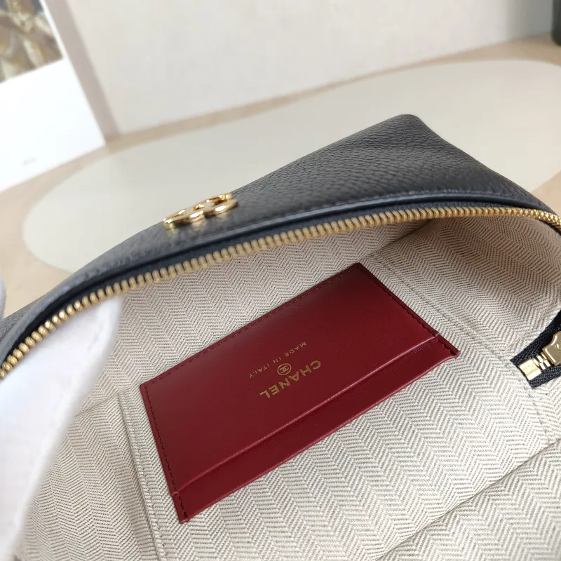 Chanel Crossbody Bag lp Box Bag Top Handle Crossbody Bag Black Calfskin One Size 19 × 5 × 12 cm — detail view 1 of 12