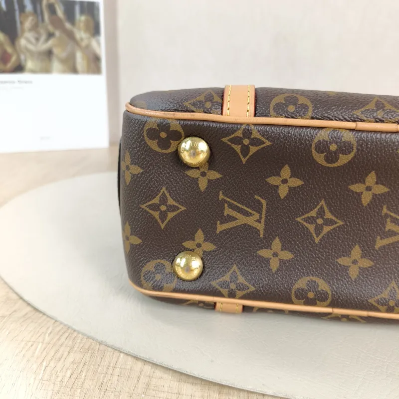 Louis Vuitton Shoulder Bag cite Monogram PVC One Size 26 × 11 × 16 cm — detail view 9 of 12