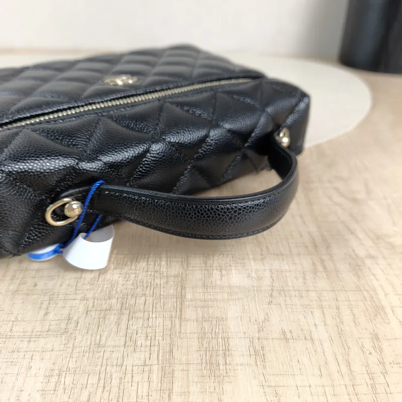 Chanel Crossbody Baglp Box Bag Top Handle Crossbody Bag Black Grained Calfskin One Size19.5 × 5 × 17 cm — detail view 4 of 14
