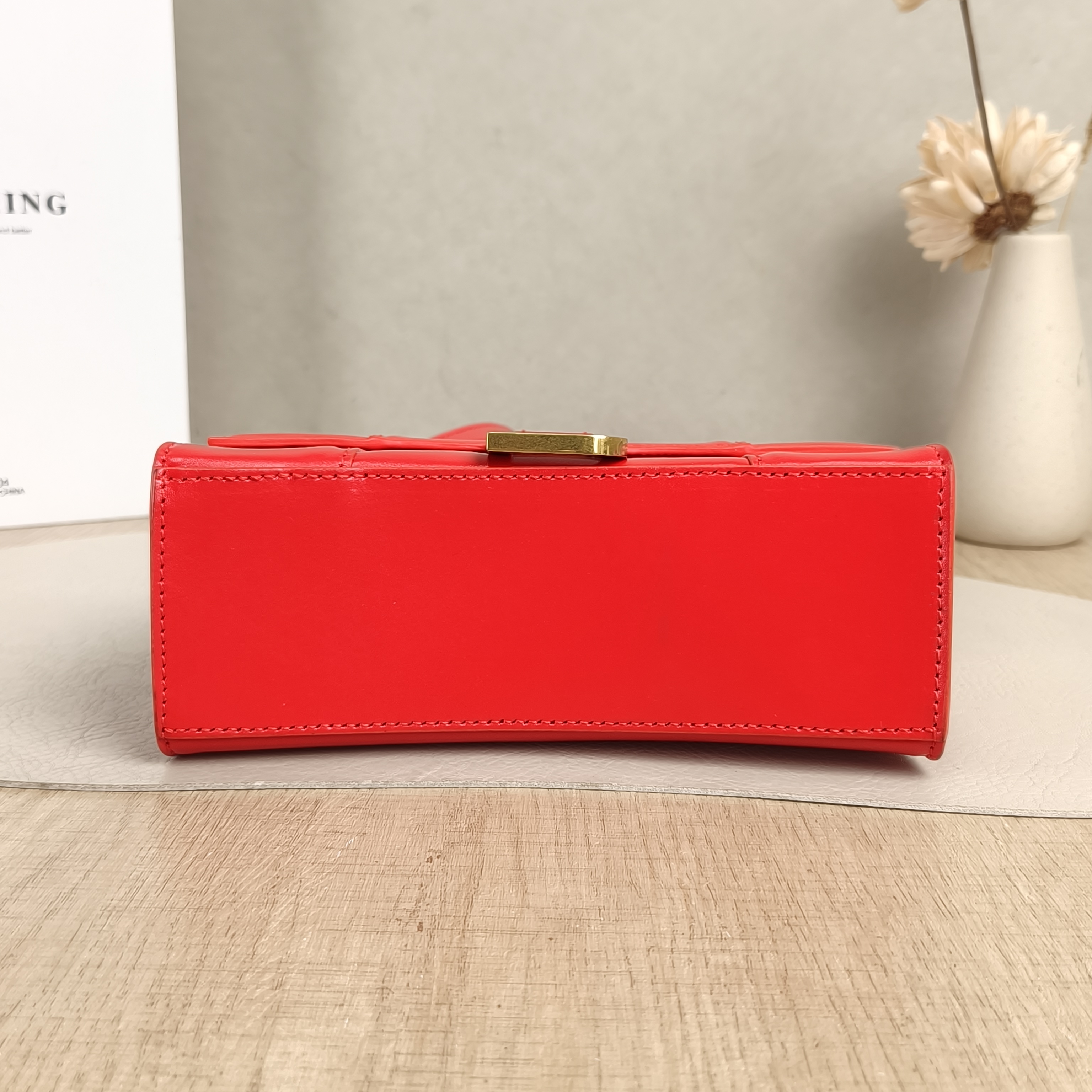 BALENCIAGA Crossbody Bag Hourglass Hourglass Bag Red Calfskinmini19 × 5 × 12 cm — cover view 4 of 5