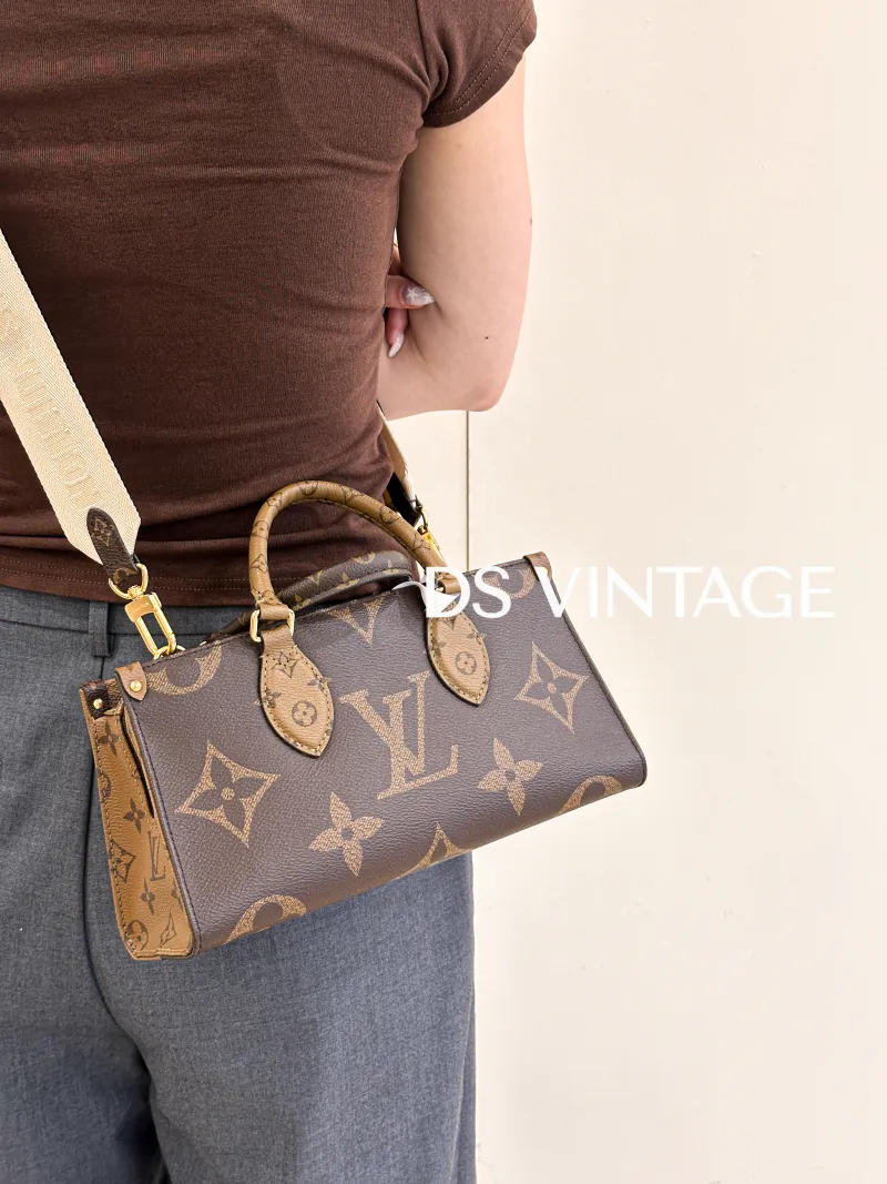 Louis Vuitton Crossbody Bag Onthego East West Monogram PVC Small25 × 10 × 13 cm — on-model view 4 of 4