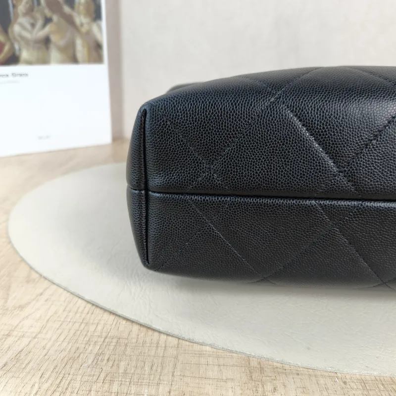 Chanel Top Handle Bag Shoulder Bag Black Grained Calfskin One Size 25 × 9 × 20 cm 29 — detail view 6 of 10