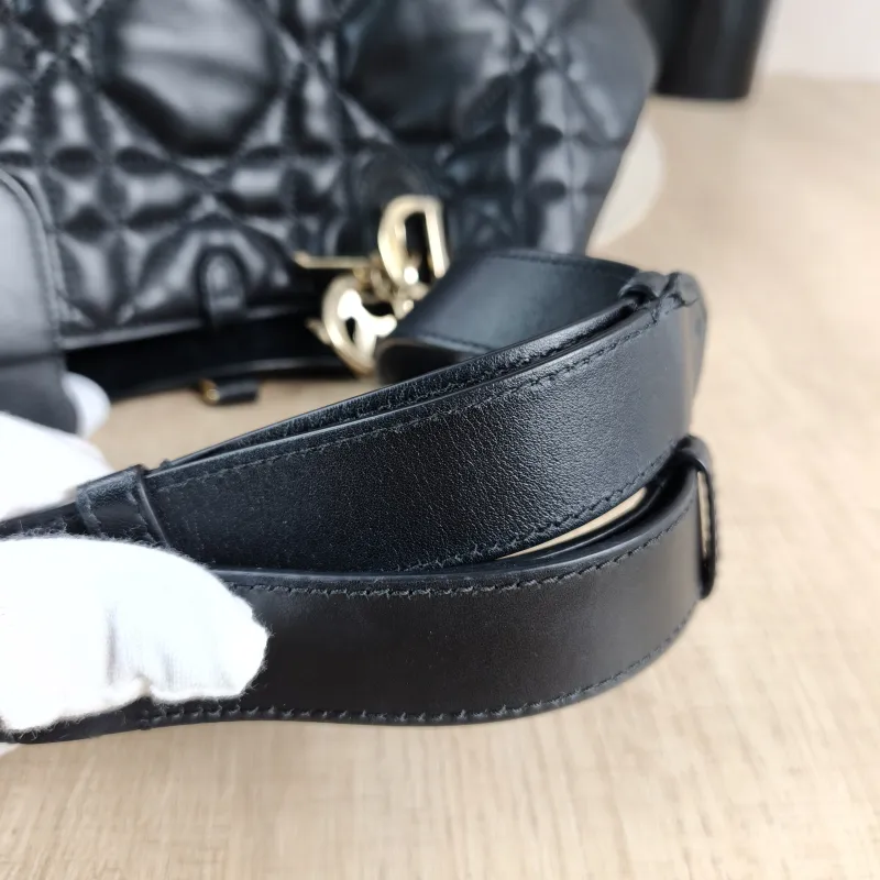DIOR Top Handle Bag TOUJOURS Black Calfskin Medium28.5 × 17 × 21.5 cm — detail view 4 of 13