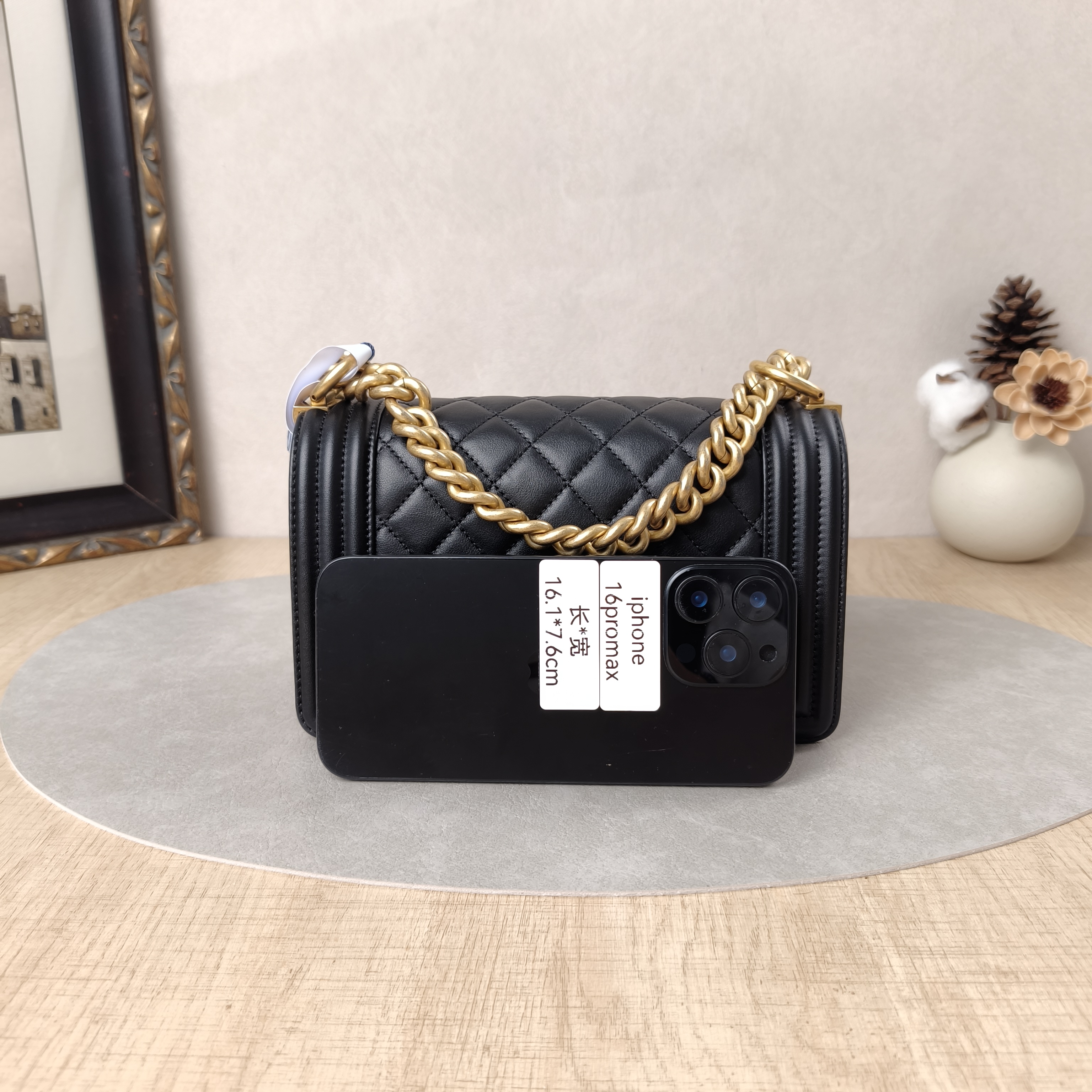 Chanel Crossbody Bag Le BoyBlack Calfskin Small20.5 × 8.5 × 12 cm — cover view 11 of 11