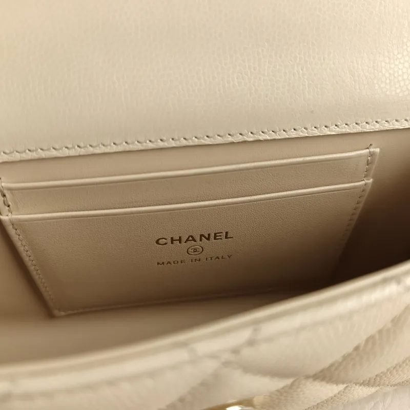 Chanel Crossbody Bag kelly Beige Grained Calfskin One Size 18 × 4.5 × 10 cm — detail view 1 of 12
