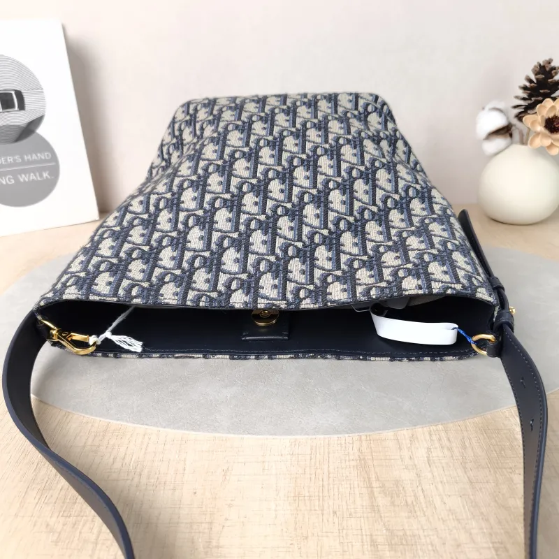 DIOR Shoulder Bag star Bucket Bucket Bag Blue Canvas Small24 × 15 × 24 cm — detail view 1 of 12