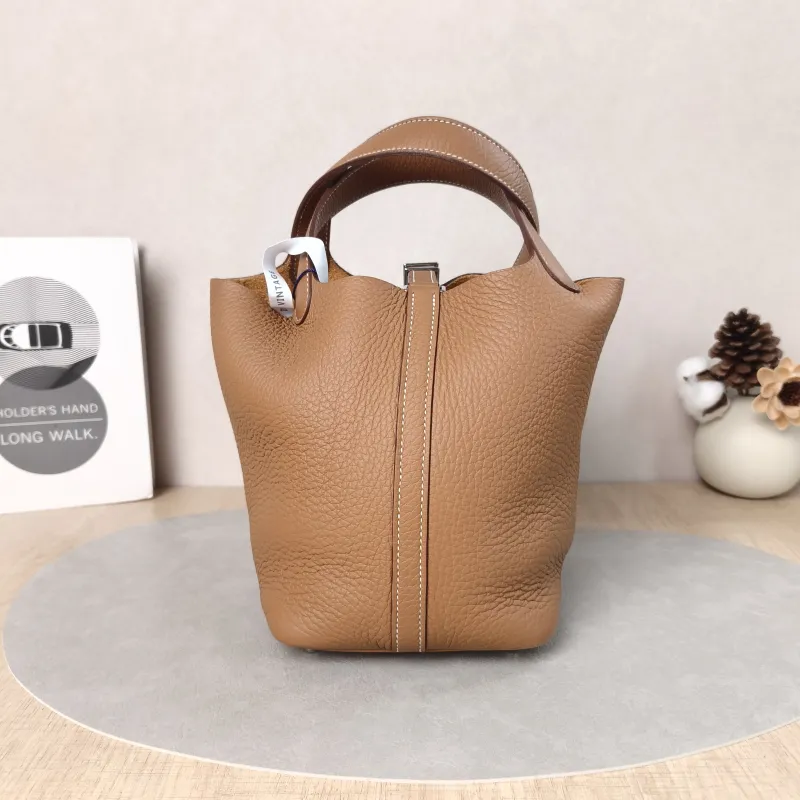Hermès Top Handle Bag Picotin Lock 18 1837 Brown Taurillon Clemence TC Calfskin Small18 × 13 × 18 cm — cover view 5 of 6