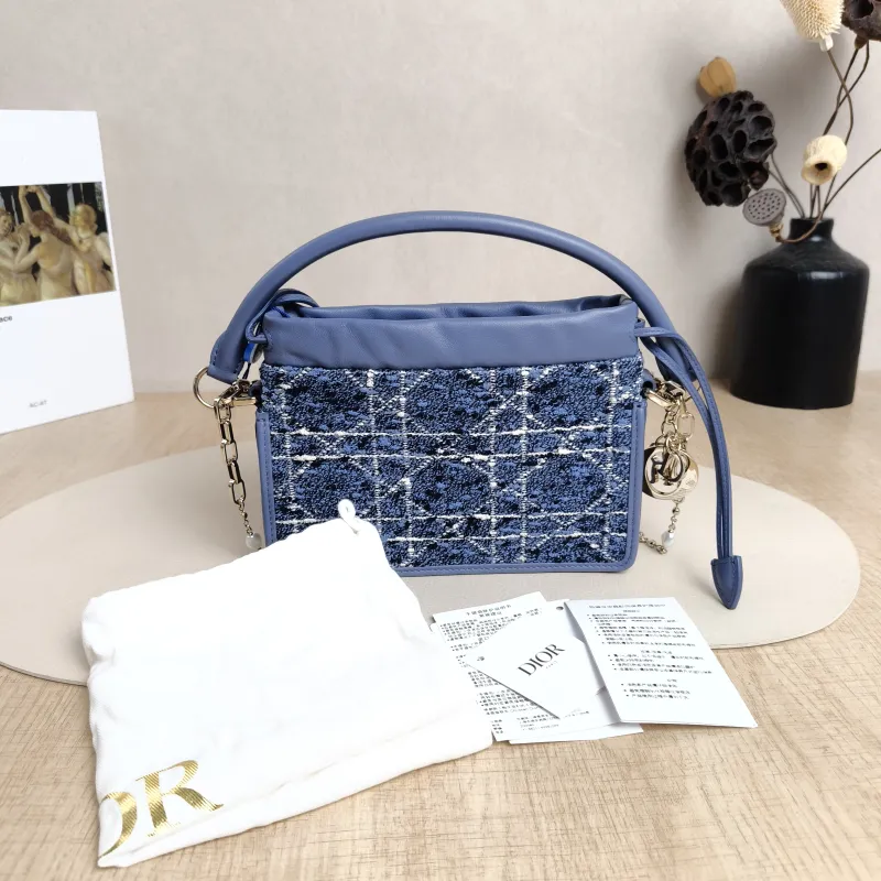 DIOR Shoulder Bag Shoulder Bag Blue Calfskin19 × 4 × 14 cm — detail view 6 of 12