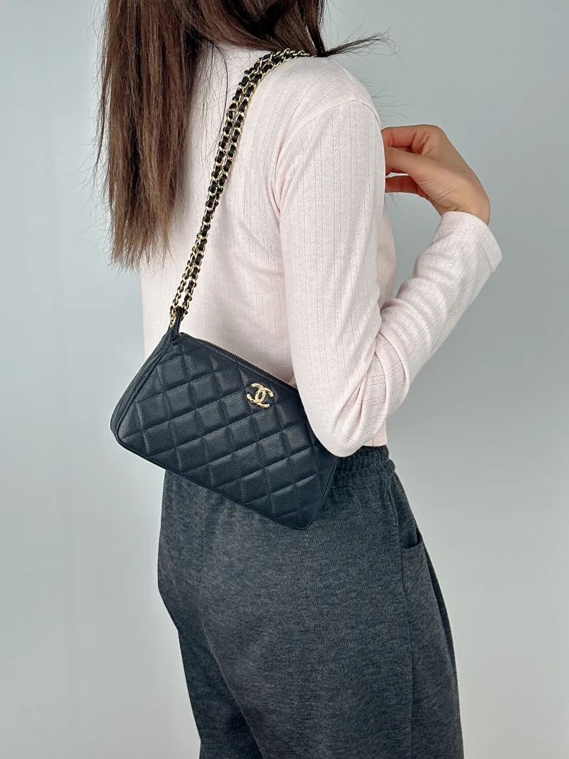Chanel Crossbody Bag c Black Grained Calfskin One Size21 × 5.5 × 12 cm — on-model view 2 of 2