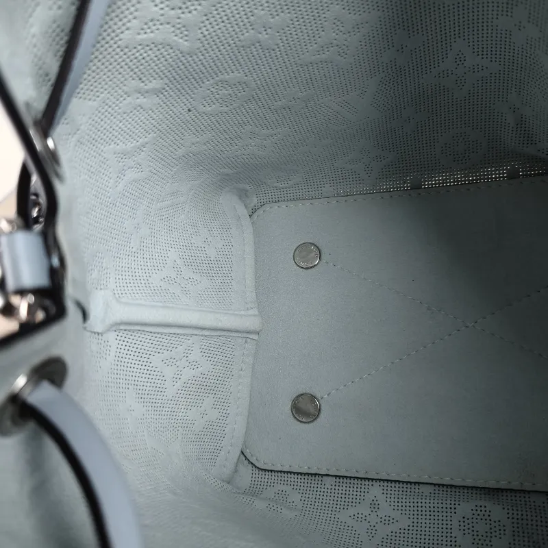 Louis Vuitton Crossbody Bag BELLA Blue Calfskin 22 × 14 × 20 cm — detail view 1 of 10
