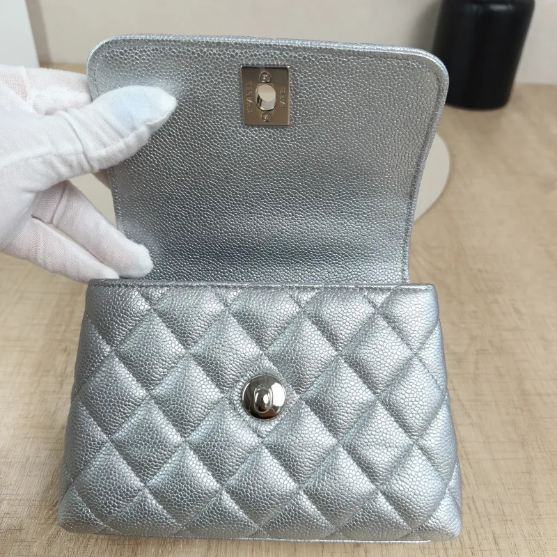 Chanel Crossbody Bag Coco Handle​Silver Grained Calfskin Mini14.5 × 5.5 × 11.5 cm — detail view 5 of 11
