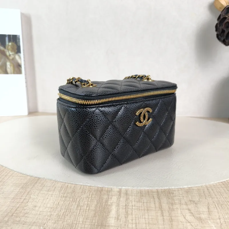Chanel Crossbody Bag Edition Black with Gold-Tone Hardware Grained Calfskin One Size 16 × 8 × 9.5 cm — cover view 4 of 5