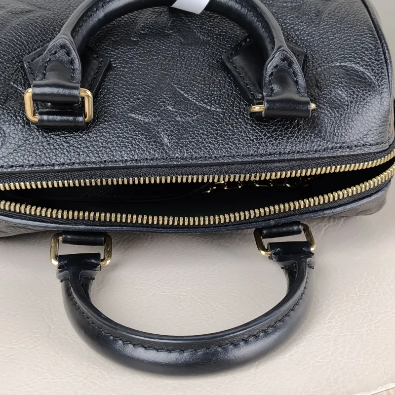 Louis Vuitton Crossbody Bag Speedy20 Black Monogram Empreinte Embossed Calfskin Small 20.5 × 12 × 13.5 cm — detail view 3 of 13