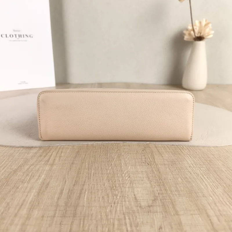 Loro Piana Crossbody Bag Extra Pocket L19 Calfskin One Size 19 × 7 × 11.5 cm — cover view 5 of 5