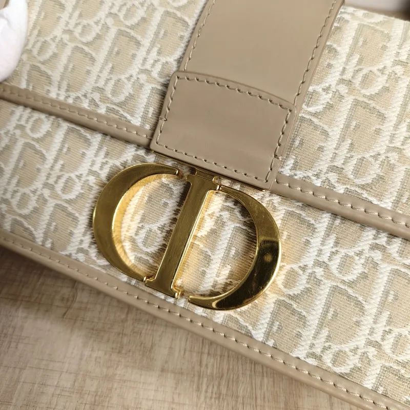 DIOR Crossbody Bag30Montaigne 30Beige Canvas Medium25 × 9 × 16.5 cm — detail view 1 of 9