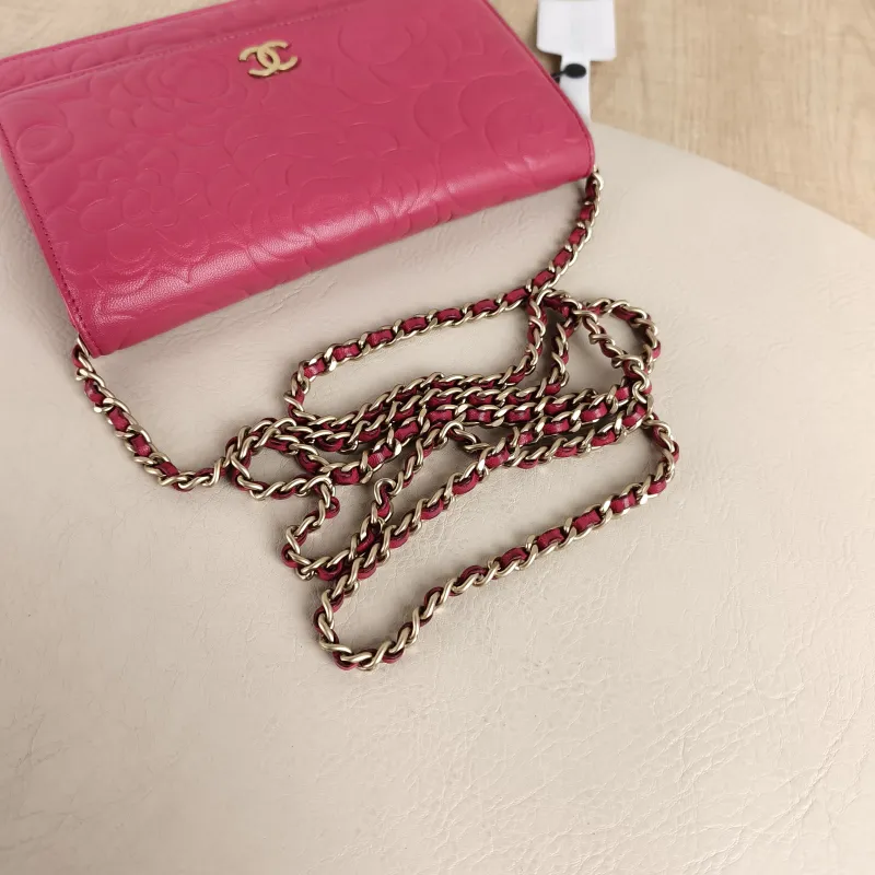 Chanel Crossbody Bag Classic Flap WOC CF WOCWOC Bag Red Lambskin One Size19 × 3.5 × 12 cm — detail view 1 of 12