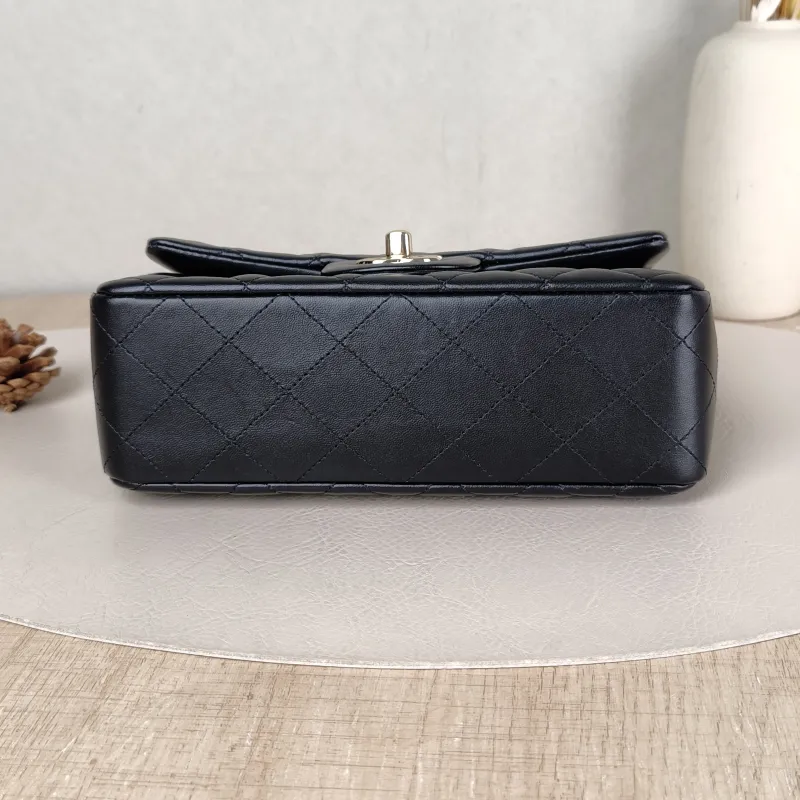 Chanel Crossbody Bag Classic Flap Large Mini CF Mini Black SL ambskin mini 20 × 6 × 12 cm — cover view 5 of 5