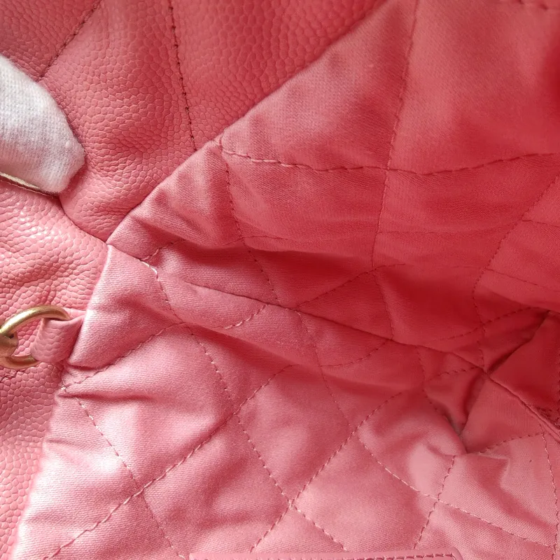 Chanel Shoulder Bag22Bag CC alfskinmini20 × 6 × 19 cm — detail view 12 of 13