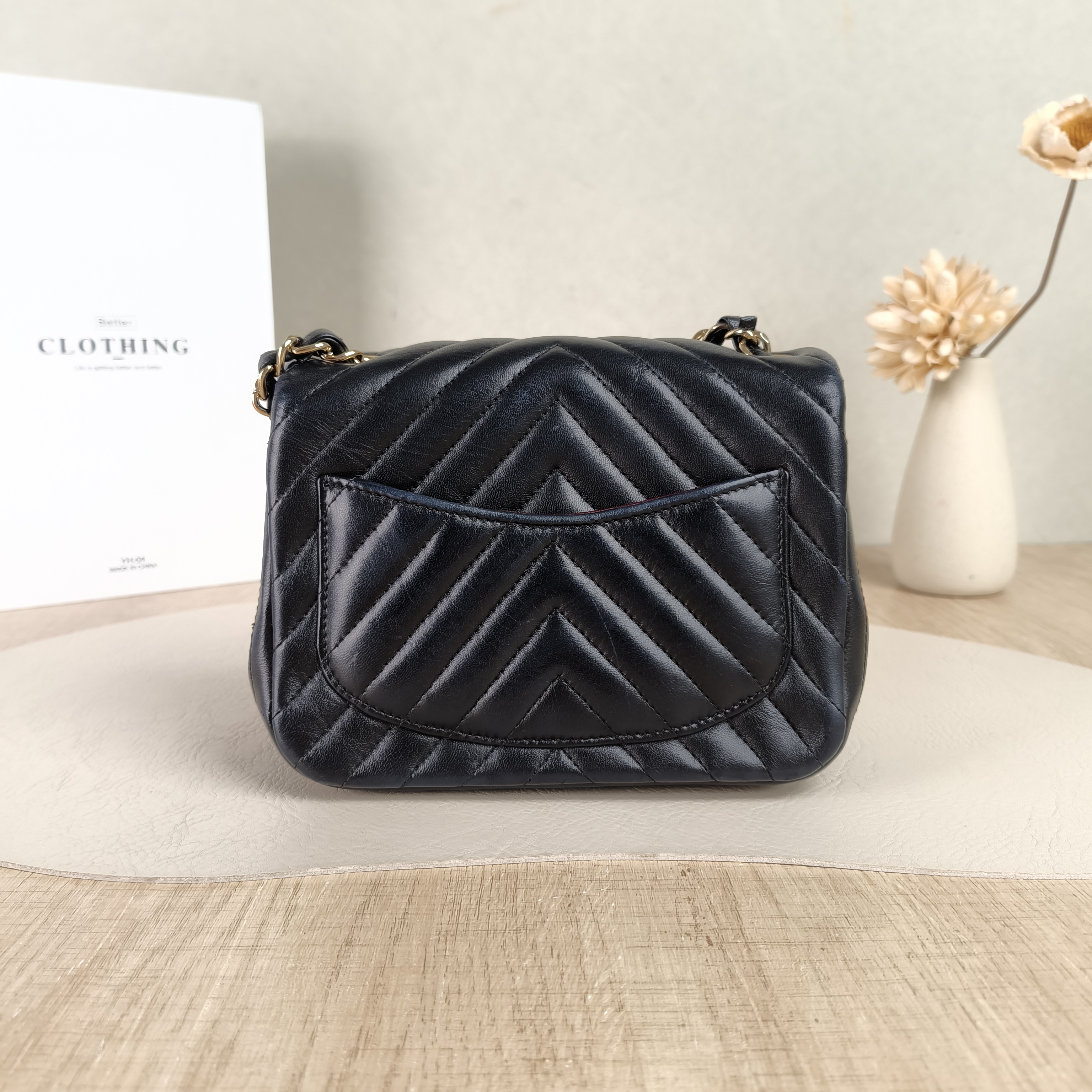 Chanel Crossbody Bagv Classic Flap Mini CF Mini Black Calfskinmini17 × 8 × 13.5 cm — cover view 4 of 5