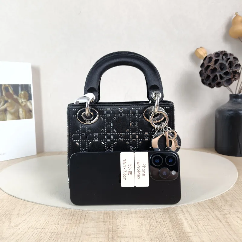 DIOR Crossbody Bag Lady Lady Dior Bag Black mini17 × 7 × 15 cm — cover view 2 of 5