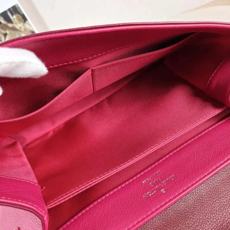 Louis Vuitton Crossbody Bag LOCKME II Shoulder Bag Colorblock Calfskin Medium 29 × 10 × 20 cm — detail view 8 of 14