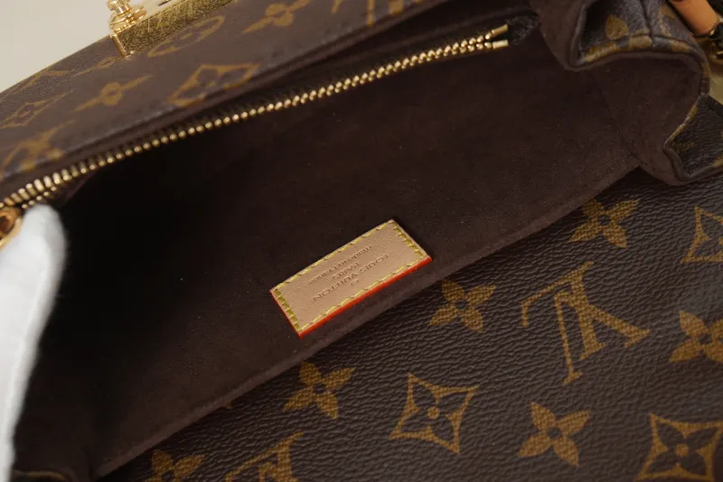 Louis Vuitton Monogrampvc Microchip Edition · Box Two Straps · 21.5 × 6 × 13.5 cm — detail view 4 of 20