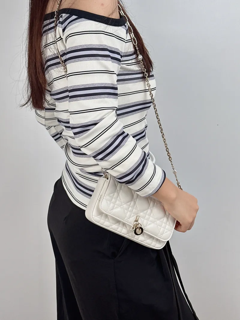 DIOR Crossbody Bag My Chain Bag White Lambskin One Size 18 × 3.5 × 10 cm — on-model view 2 of 2