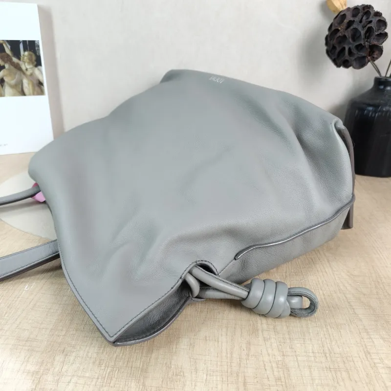 LOEWE Shoulder Bag Flamenco Grey Calfskin Large 38 × 14 × 29 cm — detail view 1 of 11