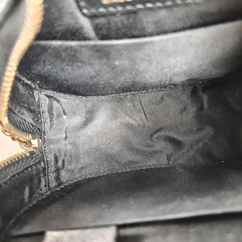 Chanel Crossbody Bag Crossbody Bag Black Waxed Leather One Size12 × 5 × 12 cm — detail view 5 of 12