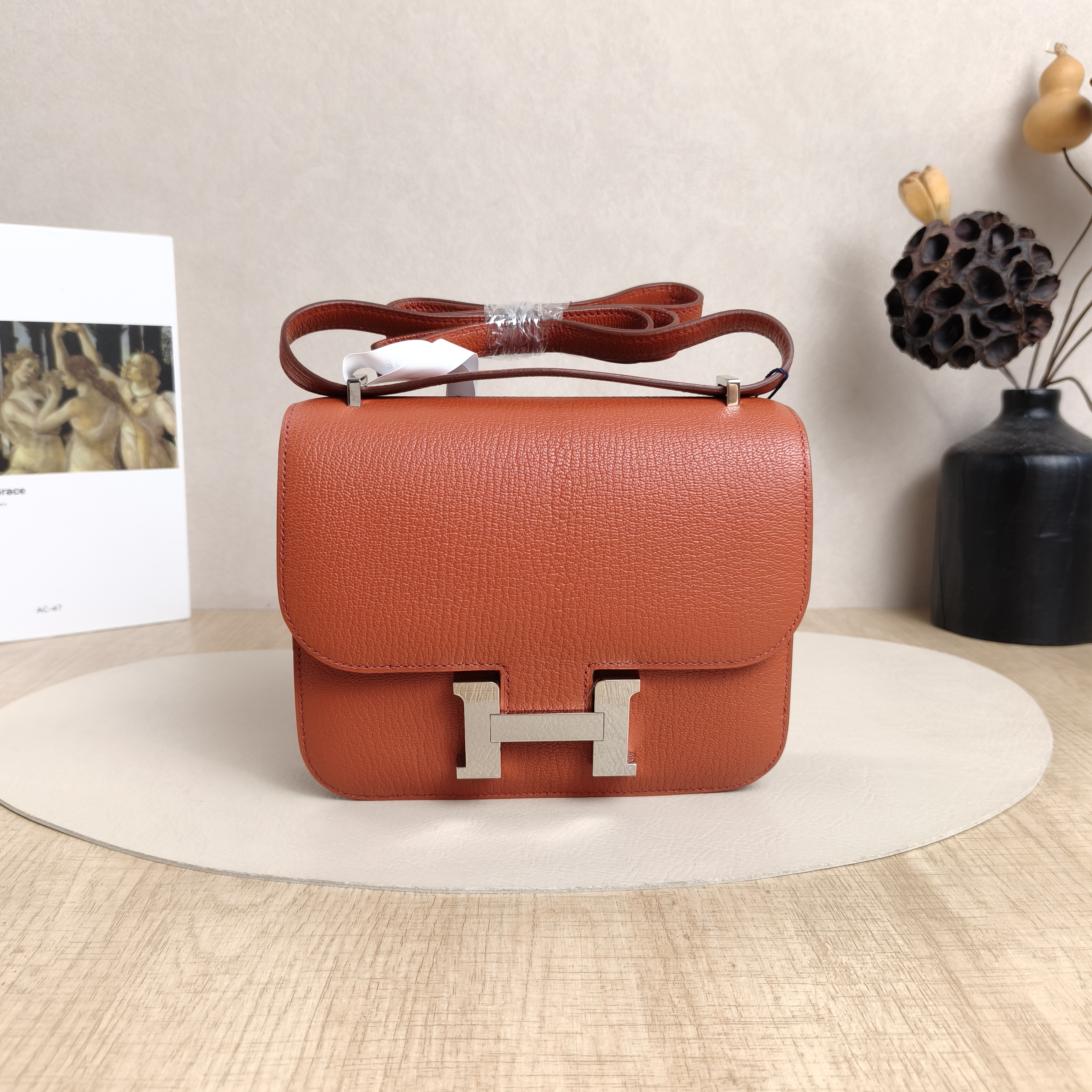 Hermès Crossbody Bag Constance 19 Silver-Tone Hardware36 Red Lambskinmini18 × 4 × 15 cm