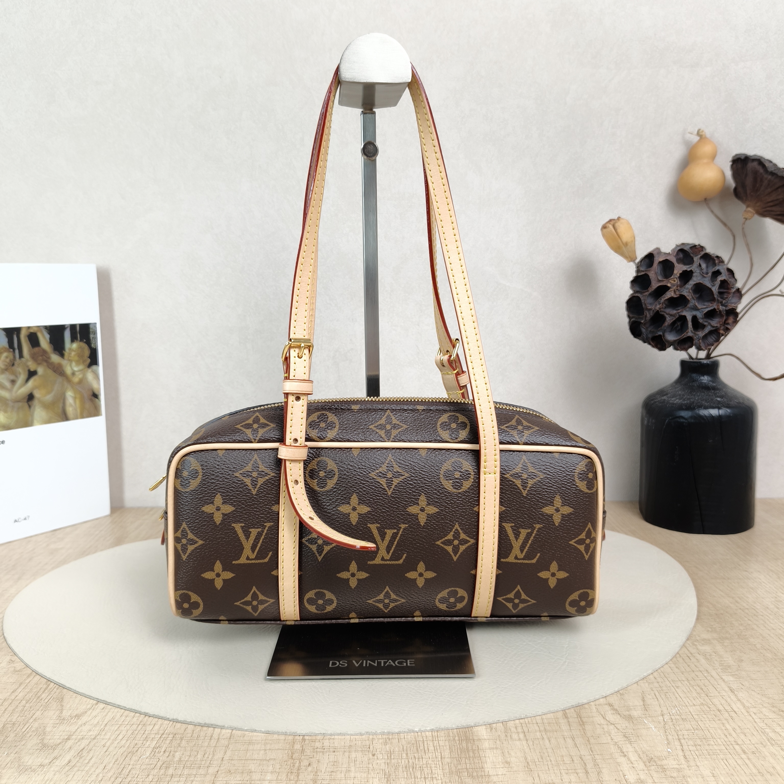 Louis Vuitton Shoulder Bag Hang On Monogram PVC26 × 6.5 × 11.5 cm — cover view 4 of 5