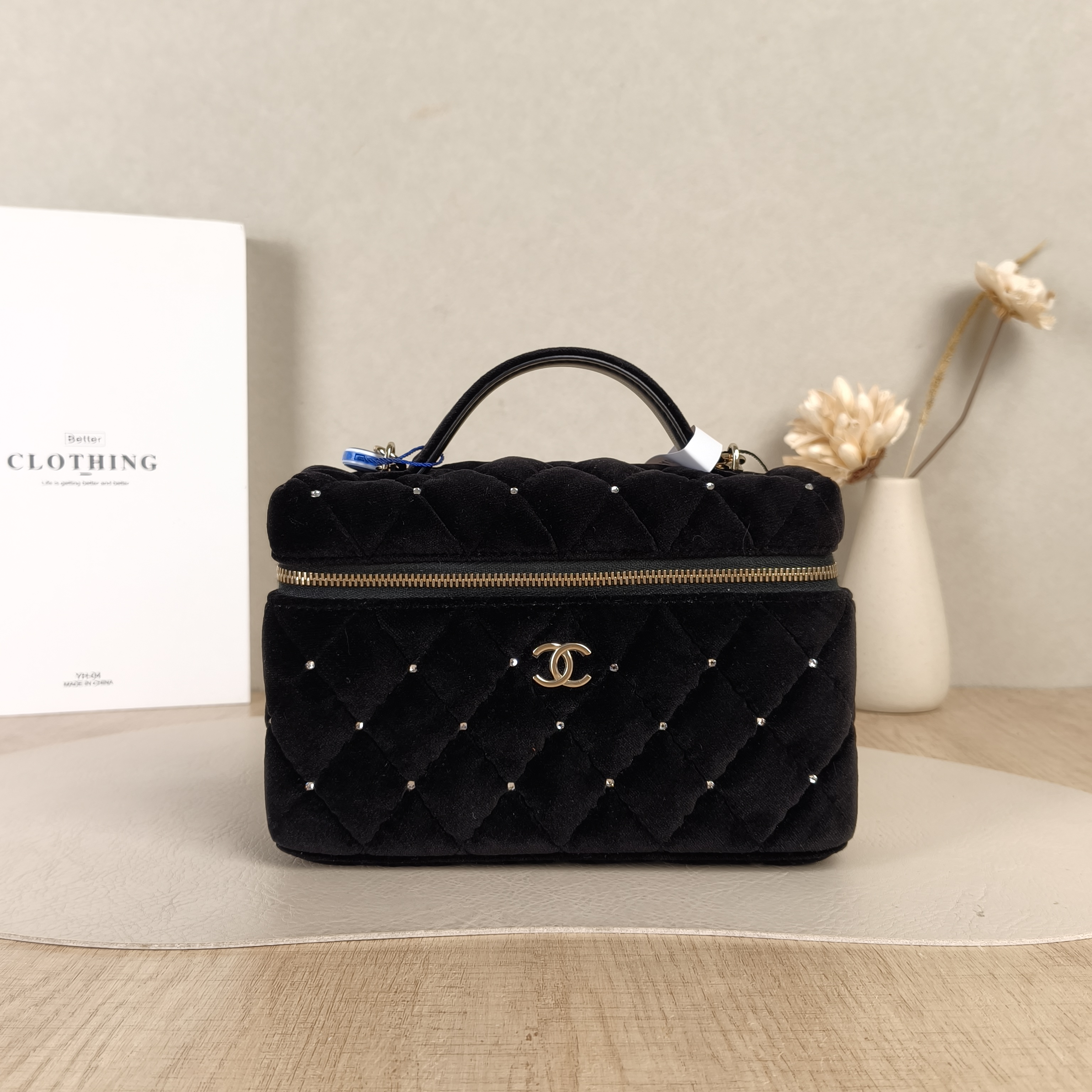 Chanel Crossbody Baglp Box Bag Crystal Top Handle Crossbody Bag Black Velvet One Size19.5 × 5 × 17 cm