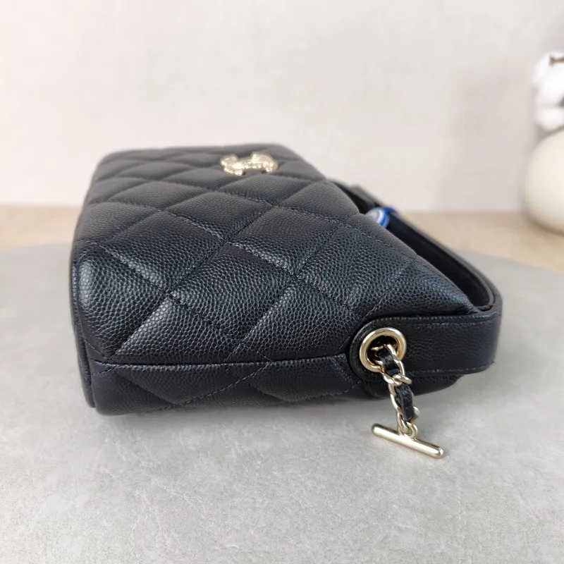 Chanel Crossbody Bag Crossbody Bag Black Grained Calfskin One Size 16 × 6.5 × 12.5 cm — detail view 11 of 13